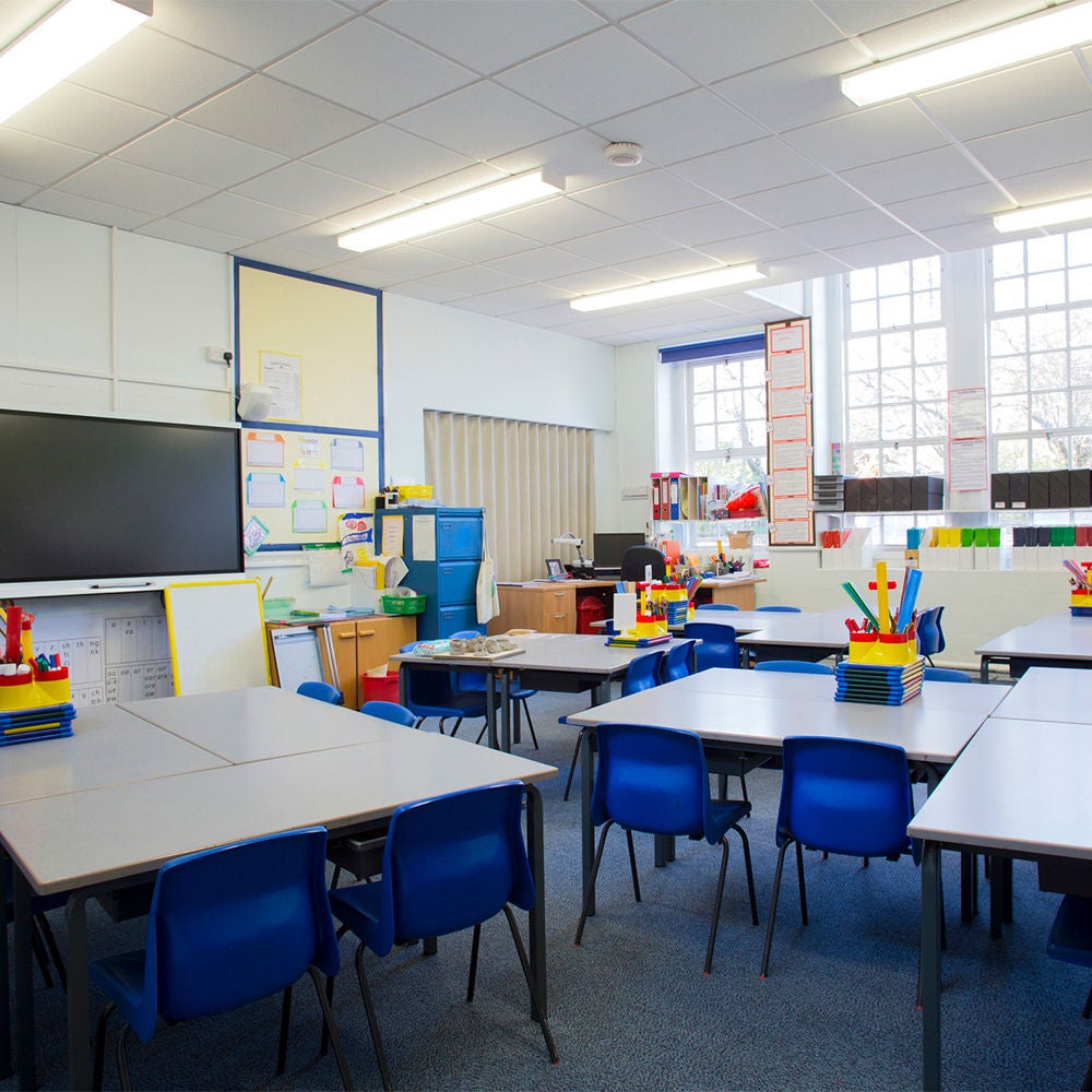 LED lighting for education